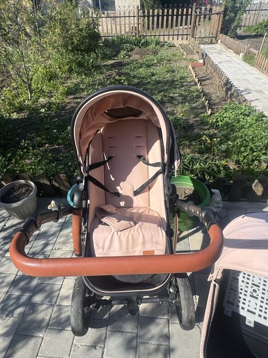 Продам детскую каляску