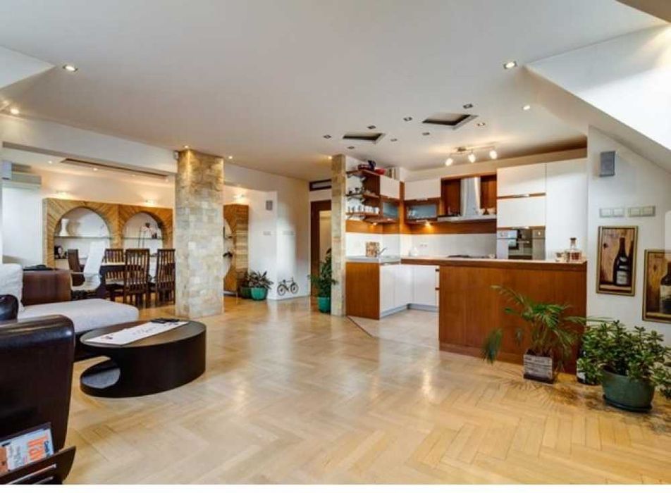 Продава се Тристаен апартамент в София, Бояна - 105 кв.м за 1905 €/кв.м - Снимка #1