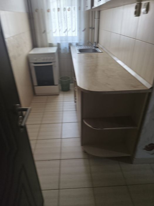 Dau în chirie pe termen lung aparent 2 camere  zona valenta strada borsecului  nr 18 z 4