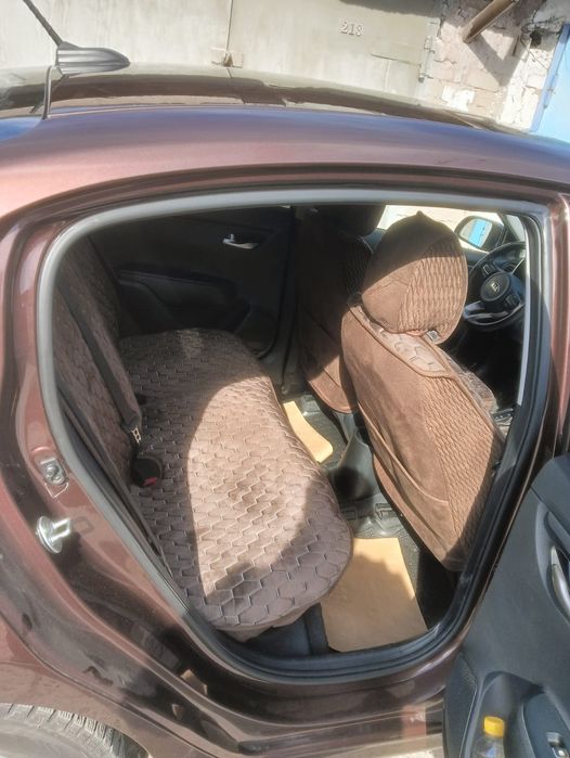 Продам авто Kia Rio 2021год