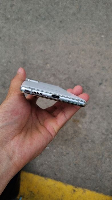 Samsung Galaxy S20 FE 5G. Professor snapdragon 865