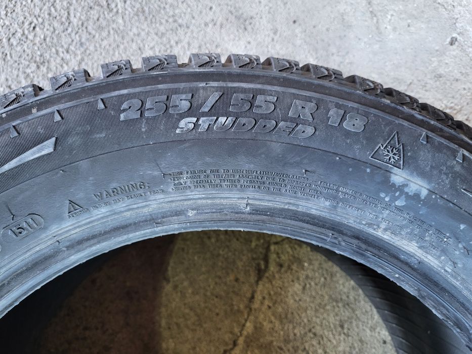 Продам зимнию резину  R-18.