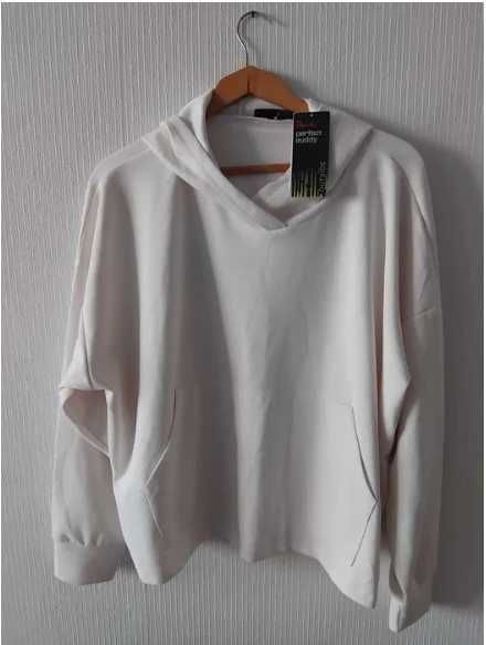 Нови стилен дамски сатенен халат/кимоно + пижама-размер ХЛ- 30евро