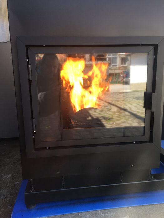 Пелетна камина камера на пелети за вграждане 30кв