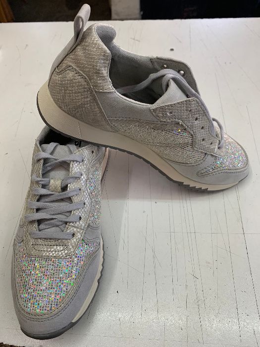 Маратонки (дамски) Tamaris!