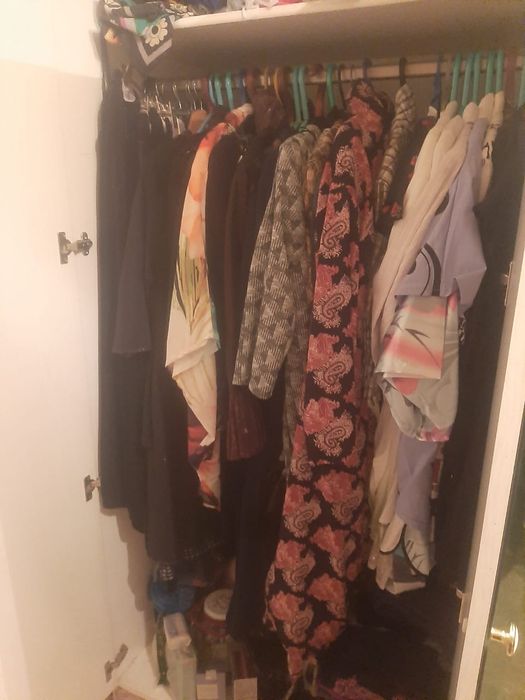 РАспродажа дешево Одежда Обувь Верхняя .одежда.