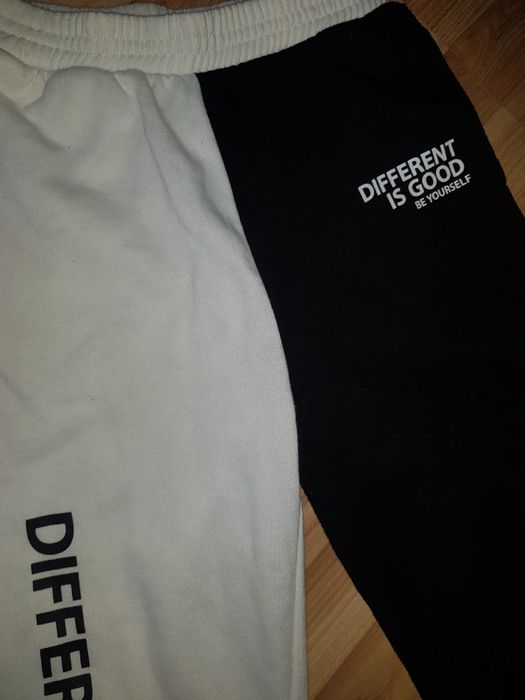 pantaloni de trening