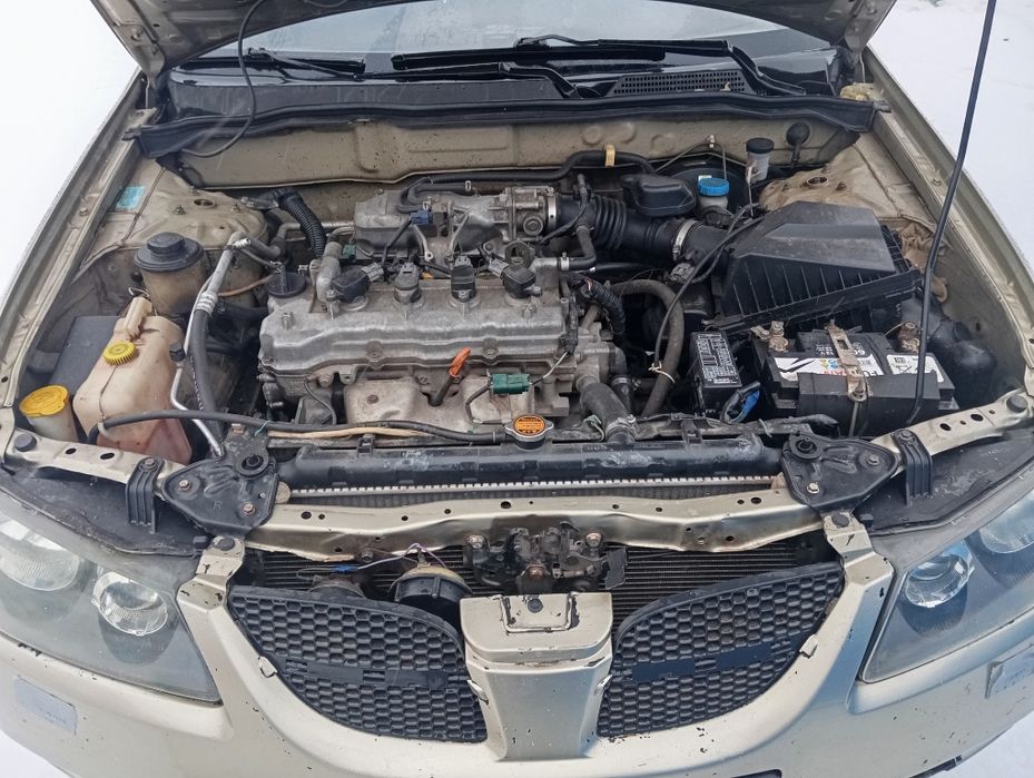 Автомобиль Ниссан