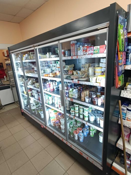 Вертикални хладилни витрини - Крайстенни - по поръчка