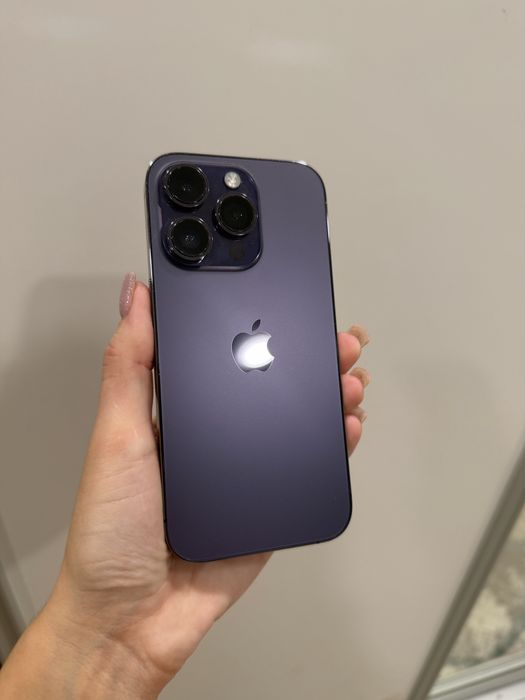 iPhone 14 Pro в отличном состоянии.