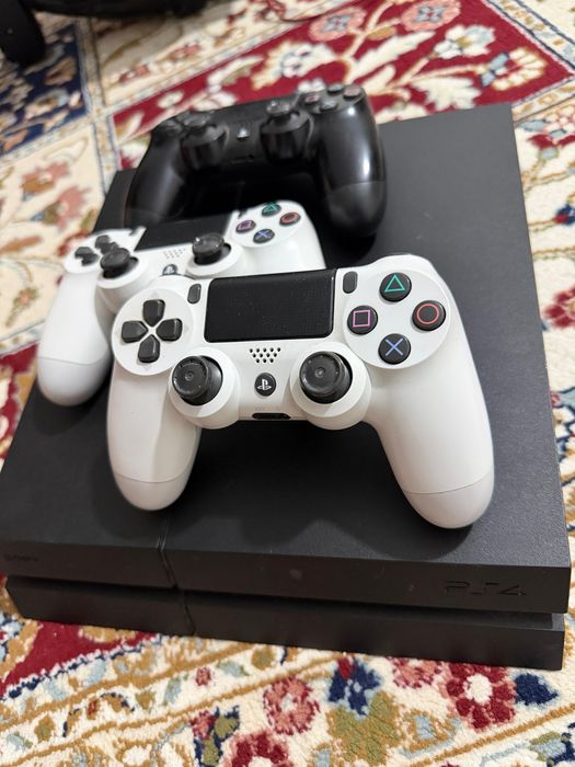Play Station PS4 Игровая консоль