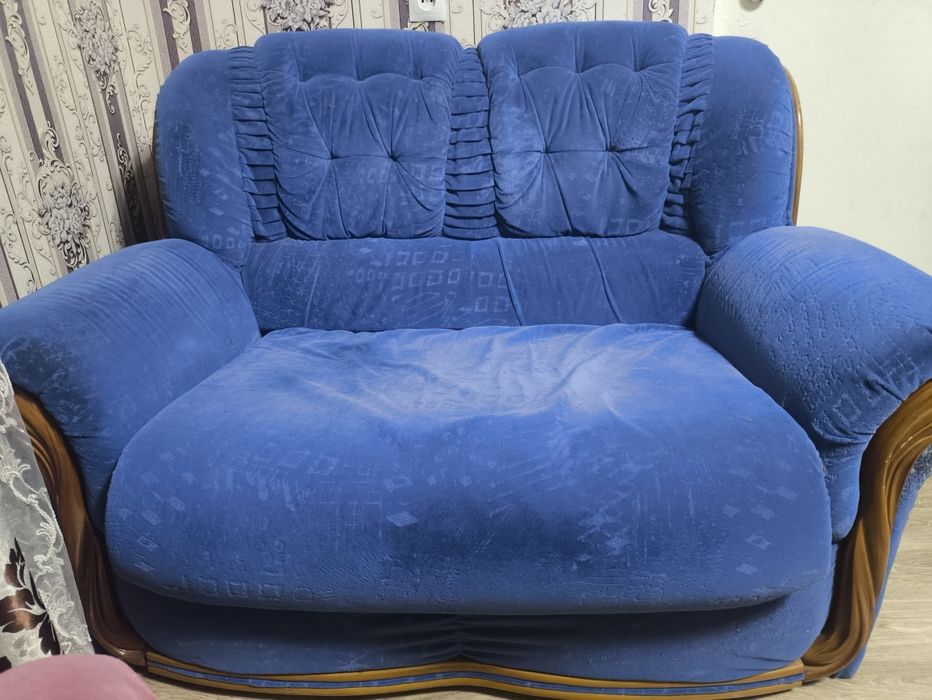 Кресло-кровать,раскладывается легко все механизмы работают,5тысяч