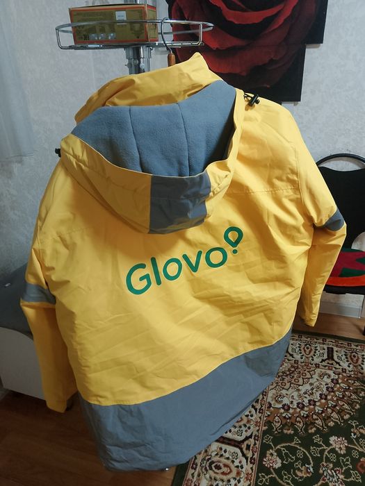 Куртка  Glovo Новая,