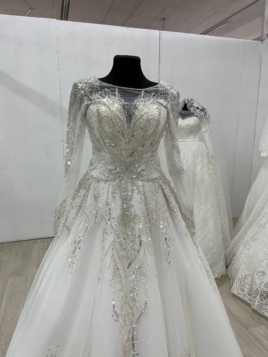 Новое свадебное платье