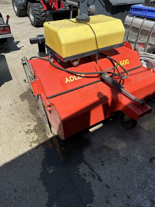 VÂND Încărcător frontal articulat telescopic SCHÄFFER 2630T SLT CAB (2025, doar 74 ore!) + Remorcă M6 Tridem (2025)