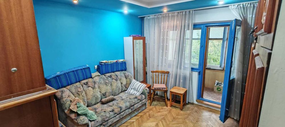Apartament cu 3 camere Zona Malu Rosu