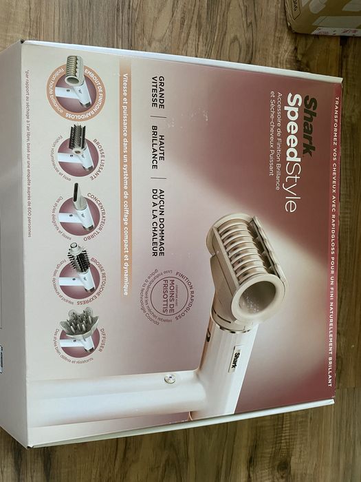 Сешоар Shark SpeedStyle HD334EU сешоар с приставки