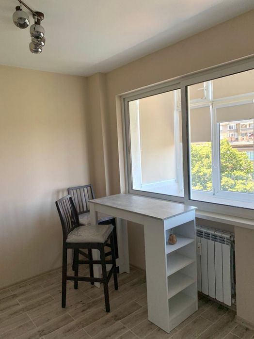 Дава се под наем Тристаен апартамент в София, Гео Милев - 68 кв.м за 650 € - Снимка #2