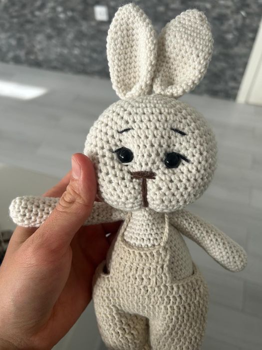 Ръчно плетени рози и играчки