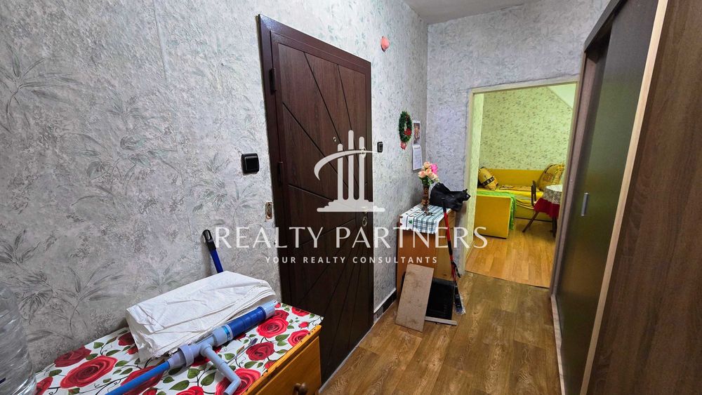 Преустроен в двустаен апартамент в кв. Мошино гр. Перник