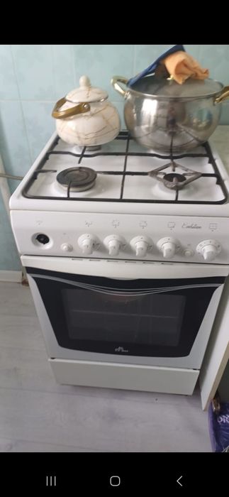 Газовая плит, духовка все в рабочем состоянии