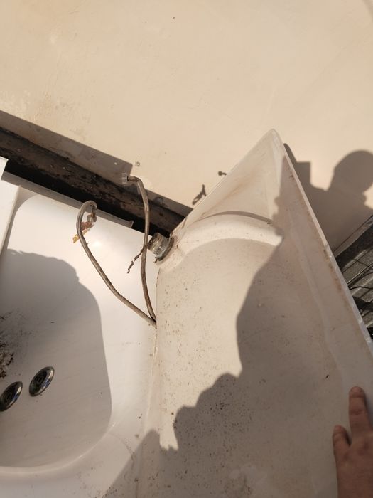 Рука мойка белая