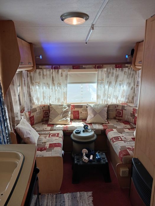 Vind caravana adusa recent din  anglia  bailey discoveri  3/5 pers 2006