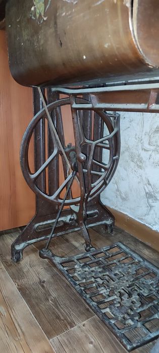 Швейная машинка винтаж