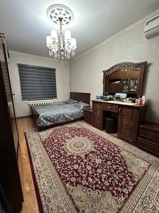 Продается 5 ти комнатная квартира, Район Сергели 5, метро 2я станция