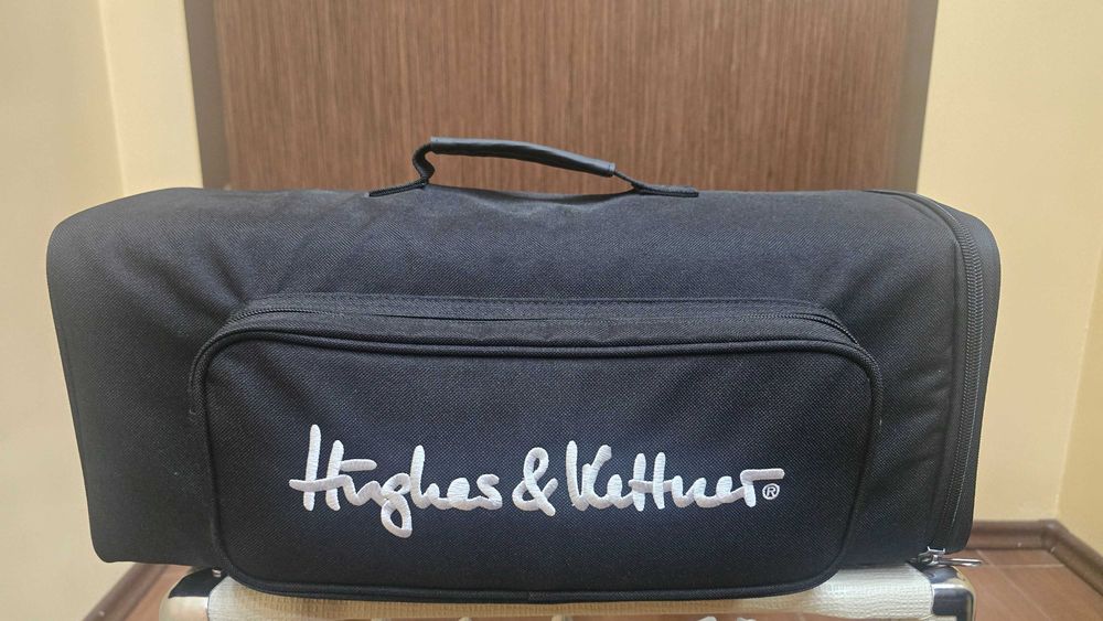 Hughes and Kettner Tubemeister 36 лампов усилвател за китара с лека неизправност