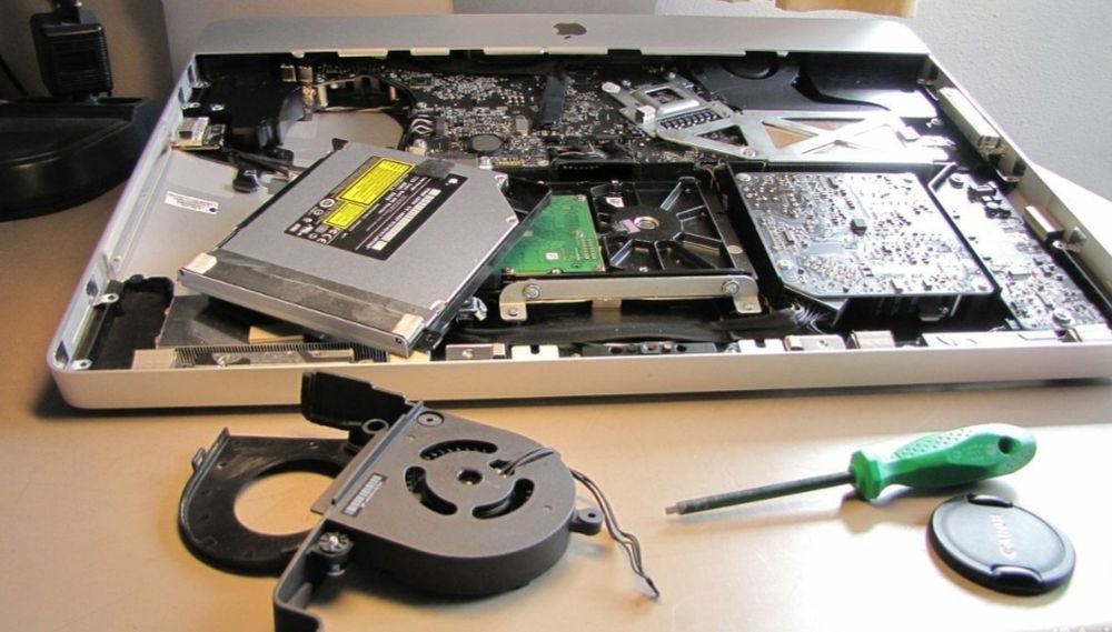 Программист, комьютерный мастер. Установка Windows, ремонт компьютеров