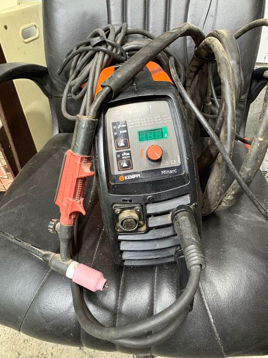 Продават се машините!