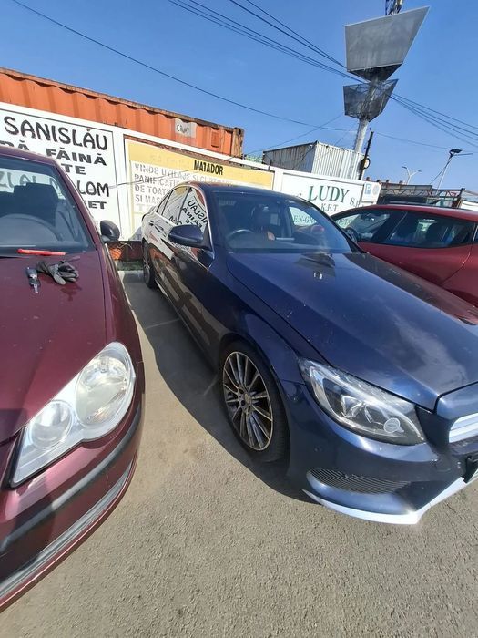 Dezmembrez Mercedes Benz c250 CDI w204