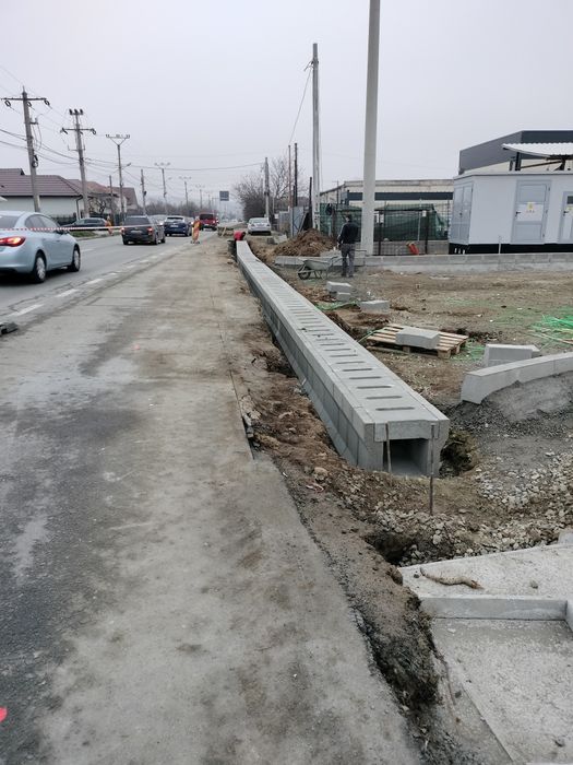 Executam lucrări de pavaje garduri!