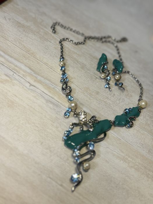 Ожерелье и серьги