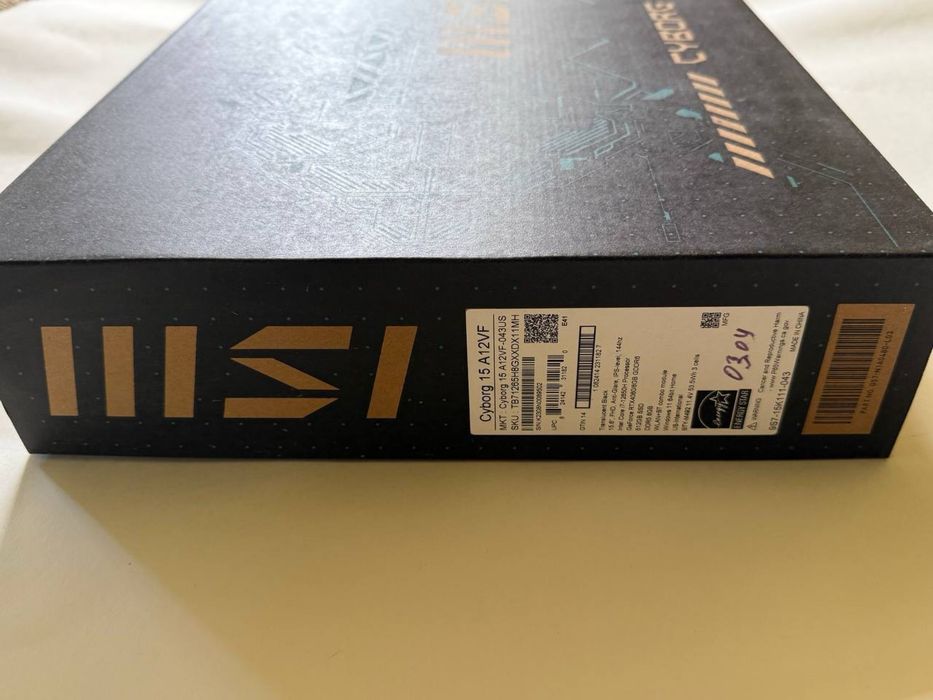 MSI Cyborg 15 A12VF — i7 / RTX 4060 торг уместен!!