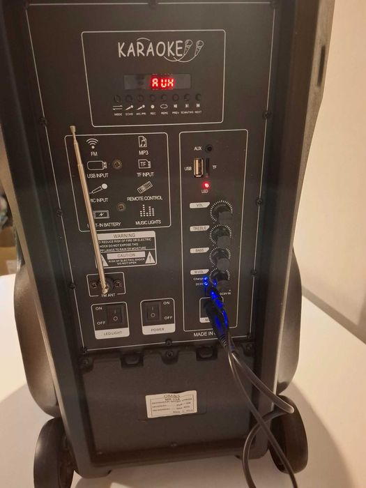 ПРОМО! 15" мощна караоке тонколона MR-15A с Bluetooth и микрофон JBL