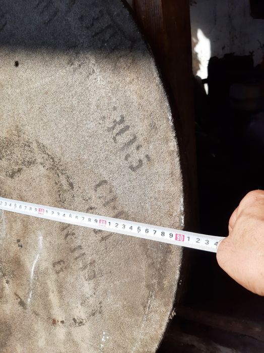 Продам наждак камень огромнай.