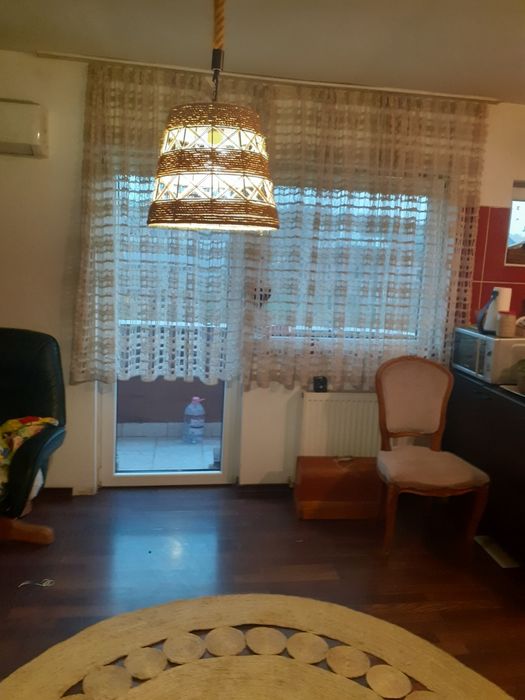 Perdea superbă țesută/croșetată din fir de lână 100%