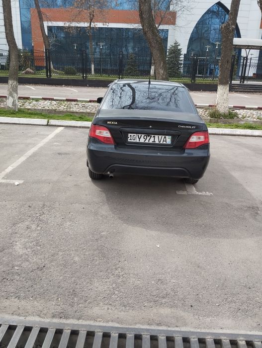 Nexia 2 2009 sotiladi