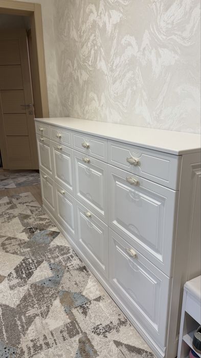 Продам шкаф в прихожую