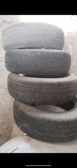 Продам шины в хорошем состоянии. Размер: 174, 65, 14