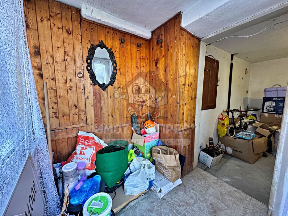 Самостоятелна къща, с двор, кв.Метоха