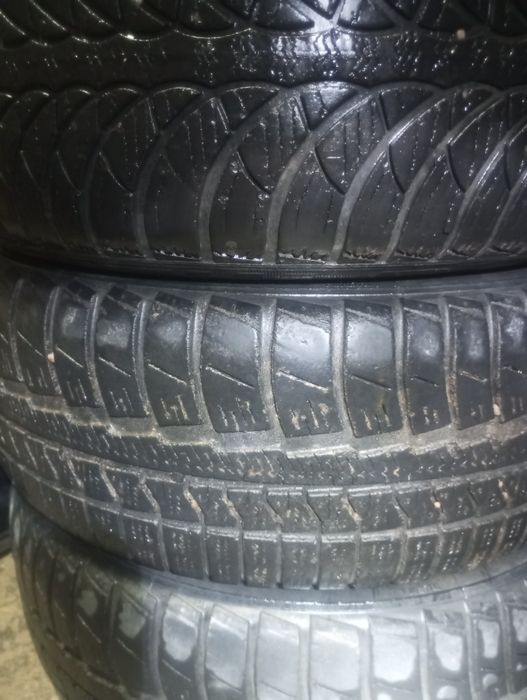 Продам комплект шин