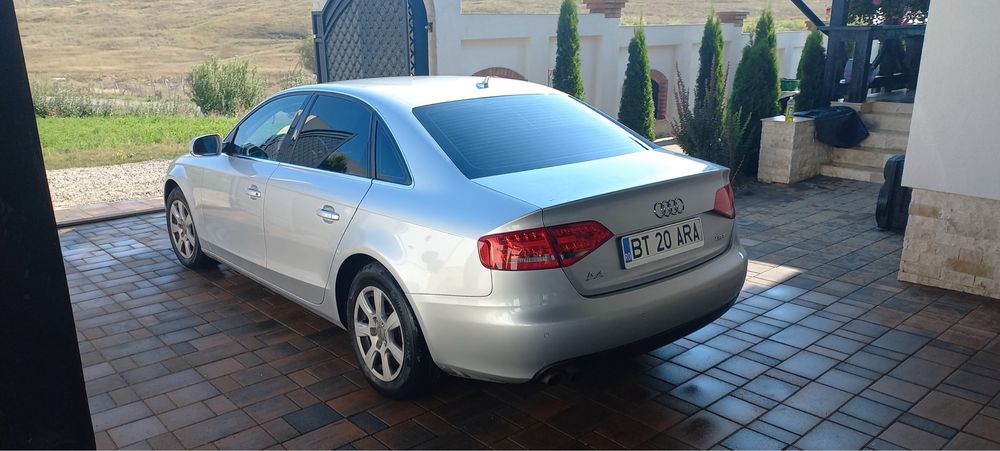 Audi A4 limuzină