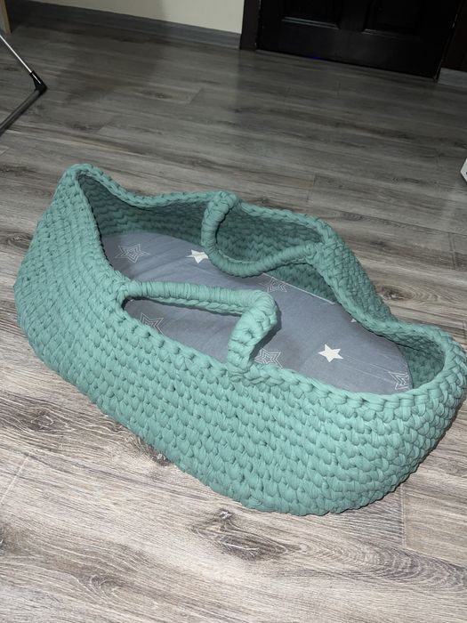 Вязанная  люлька