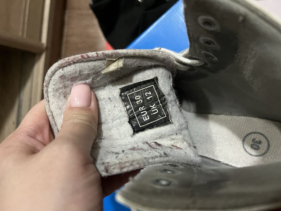 Продам коньки 30 размер