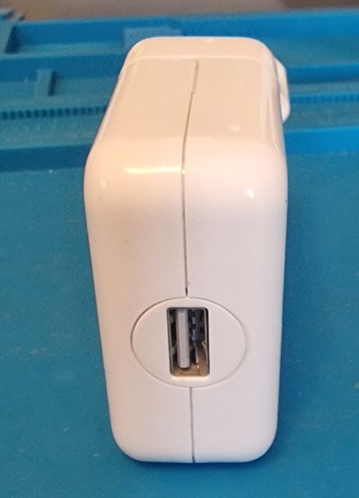 Incarcator Apple
