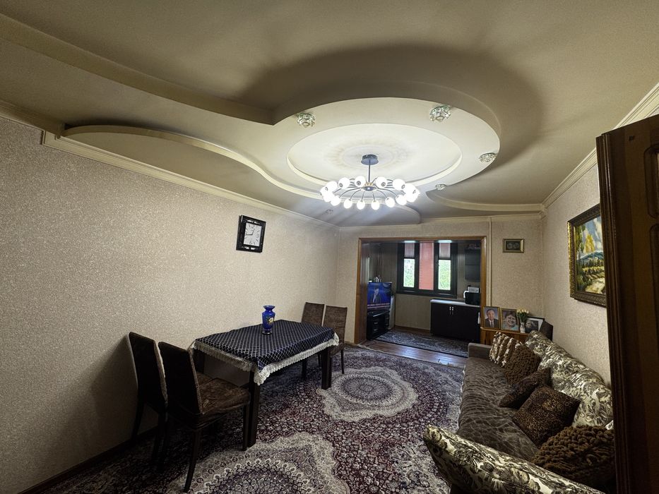 Продается своя 2х комнатная квартира переделанная в 3х