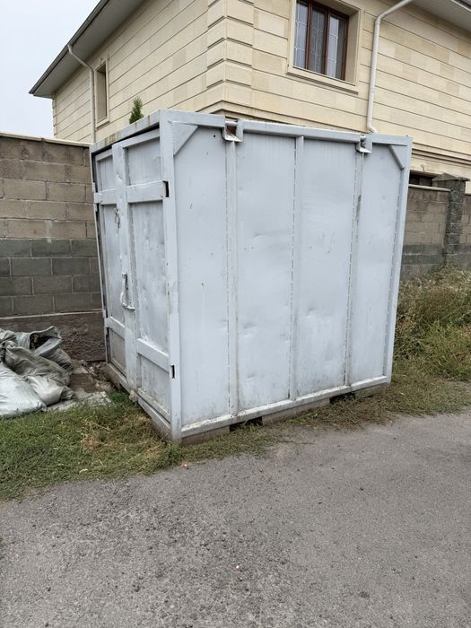 Продается контейнер